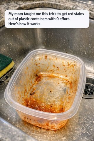 My mom taught me this trick to get red stains out of plastic containers with 0 effort. Here’s how it works