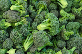 Doctors Reveal That Eating Broccoli Causes…